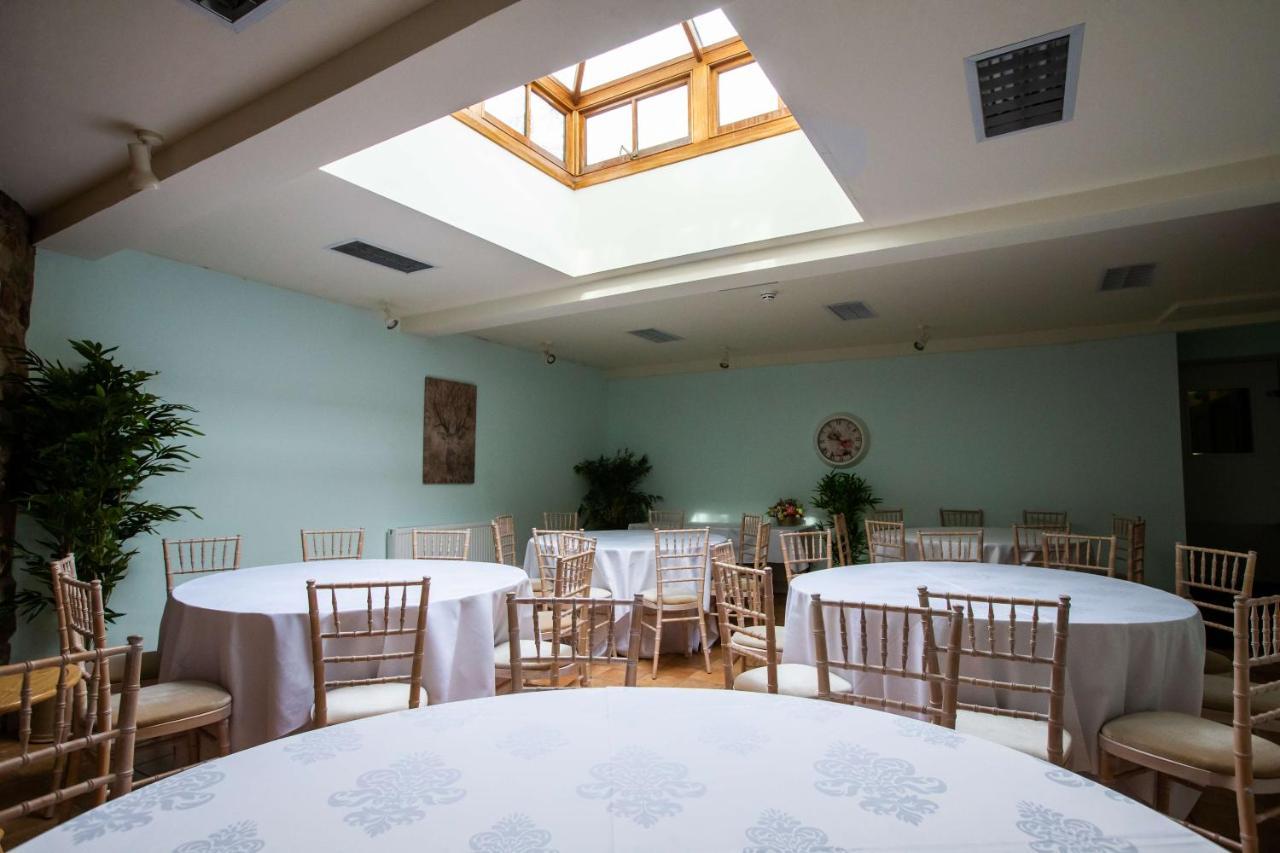 The Wyndham Hotel Clearwell Екстериор снимка