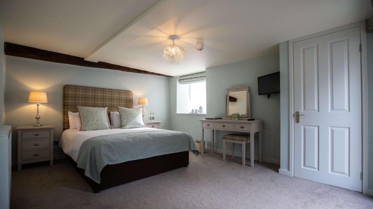 The Wyndham Hotel Clearwell Екстериор снимка