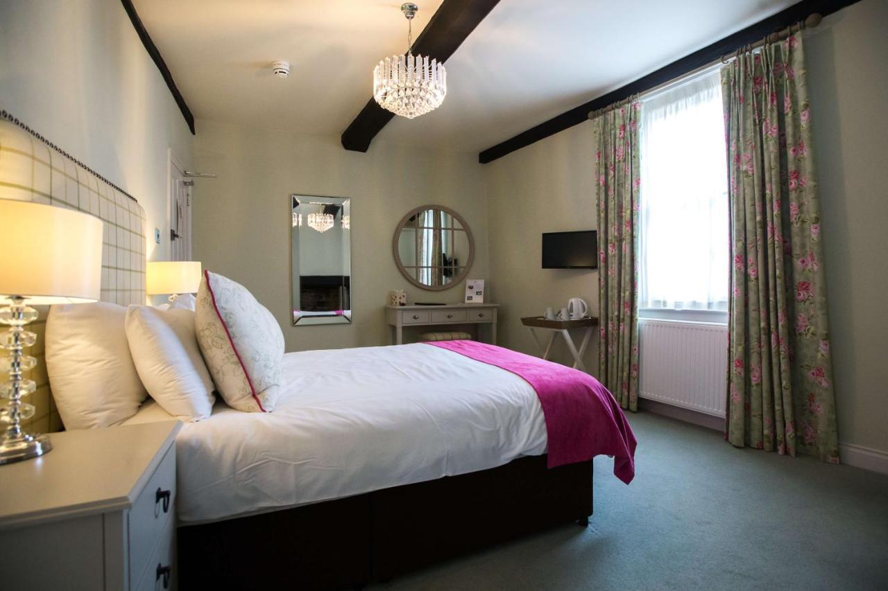 The Wyndham Hotel Clearwell Екстериор снимка