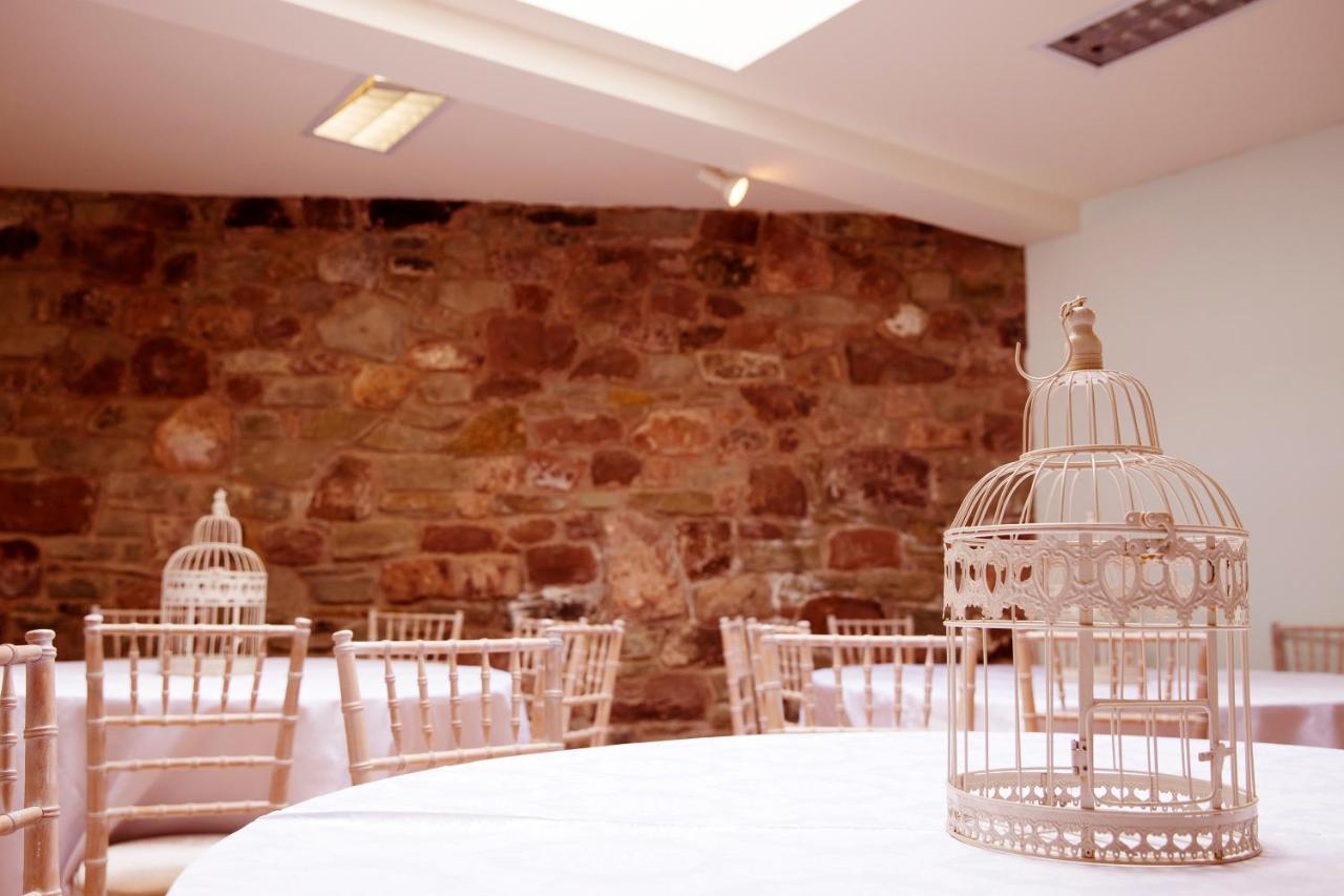 The Wyndham Hotel Clearwell Екстериор снимка